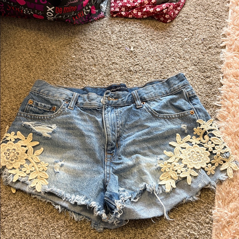 Shorts With White Flowers